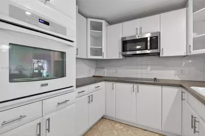 6708 N Pine Island Rd, Tamarac, FL 33321 - Photo 12