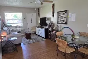 1301 N 12th Ct, Hollywood, FL 33019 - Photo 8