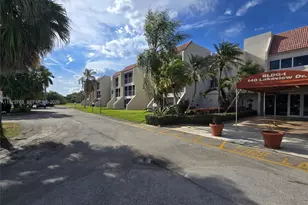 140 Lakeview Dr, Weston, FL 33326 - Photo 26