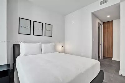 121 NE 5th St #2411, Miami, FL 33132 - Photo 20