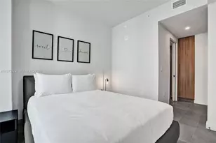 121 NE 5th St, Miami, FL 33132 - Photo 20