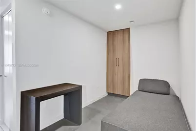 121 NE 5th St #2411, Miami, FL 33132 - Photo 10