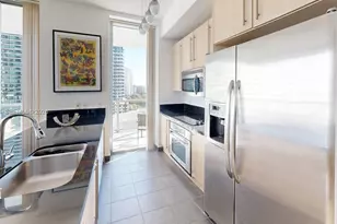 79 SW 12th St, Miami, FL 33130 - Photo 4