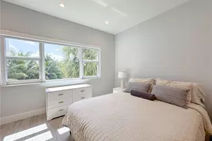 4925 Collins Ave, Miami Beach, FL 33140 - Photo 16