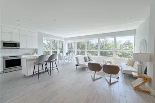 4925 Collins Ave, Miami Beach, FL 33140 - Photo 2