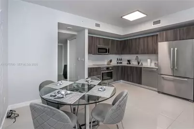 488 NE 18th St #4302, Miami, FL 33132 - Photo 4