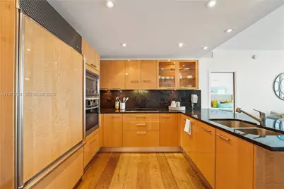 6799 Collins Ave #1506, Miami Beach, FL 33141 - Photo 6