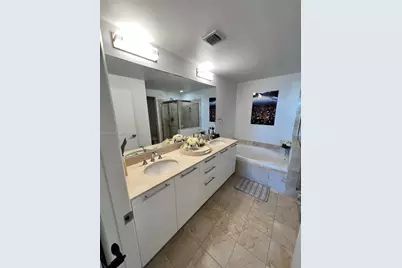 3330 NE 190th St #1212, Aventura, FL 33180 - Photo 8