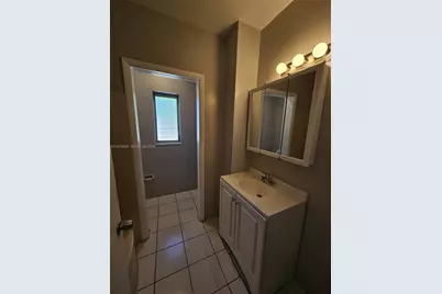 2201 NE 172nd St #3, North Miami Beach, FL 33160 - Photo 4