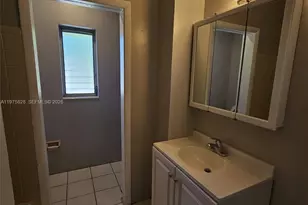 2201 NE 172nd St, North Miami Beach, FL 33160 - Photo 4