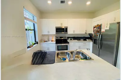 13421 SW 287th Ter #13421, Homestead, FL 33033 - Photo 2