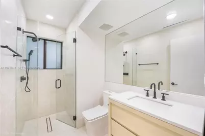 555 NE 52nd Ter #0, Miami, FL 33137 - Photo 28