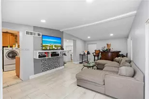 4520 SW 38th St, West Park, FL 33023 - Photo 4