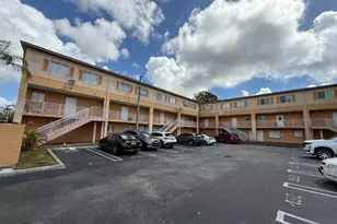 6255 Kendale Lakes Circle, Miami, FL 33183 - Photo 2