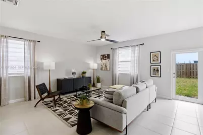 16122 SW 148th Ave, Miami, FL 33187 - Photo 12