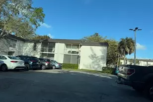 10353 N Kendall Dr, Miami, FL 33176 - Photo 4