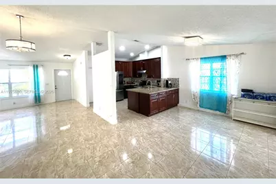 9604 NW 49th St, Sunrise, FL 33351 - Photo 10