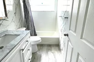 9604 NW 49th St, Sunrise, FL 33351 - Photo 14