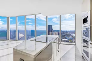 18975 Collins Ave, Sunny Isles Beach, FL 33160 - Photo 10