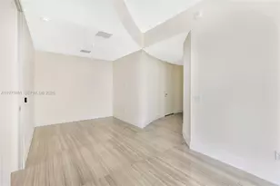 18975 Collins Ave, Sunny Isles Beach, FL 33160 - Photo 6