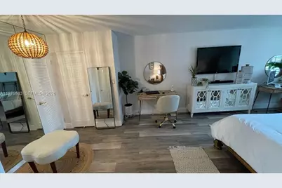 5161 Collins Ave #1012, Miami Beach, FL 33140 - Photo 16