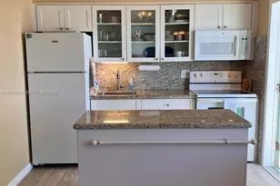 2600 N Surf Rd, Hollywood, FL 33019 - Photo 12