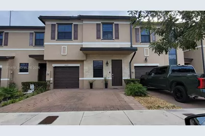 10219 W 32nd Ln, Hialeah, FL 33018 - Photo 1