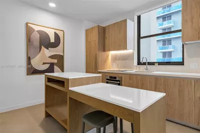 11 NE 6th St #407, Miami, FL 33132 - Photo 6
