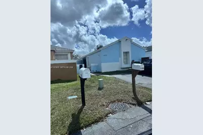 14952 SW 75th Ter, Miami, FL 33193 - Photo 2
