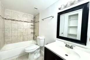 484 NW 165th St Rd, Miami, FL 33169 - Photo 10