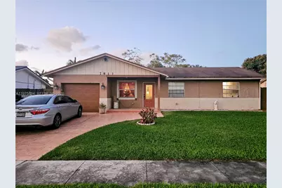 7811 NW 47th St, Lauderhill, FL 33351 - Photo 1