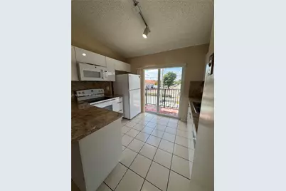 7603 W 29th Ln #202-55, Hialeah, FL 33018 - Photo 4