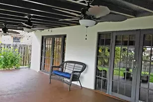 20166 W Oakmont Cir, Hialeah, FL 33015 - Photo 8
