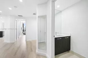 45 SW 9th St, Miami, FL 33130 - Photo 20