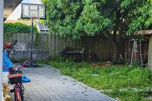 150 NW 17th Ct, Miami, FL 33125 - Photo 6