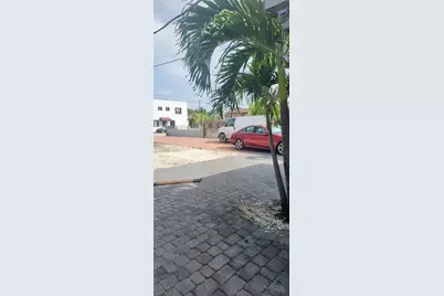 150 NW 17th Ct, Miami, FL 33125 - Photo 32