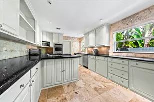 3821 Braganza Ave, Miami, FL 33133 - Photo 16