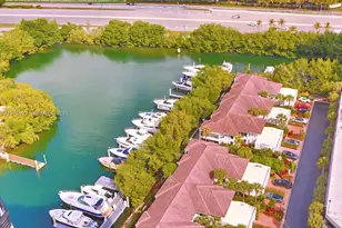 3530 Mystic Pointe Dr, Aventura, FL 33180 - Photo 8