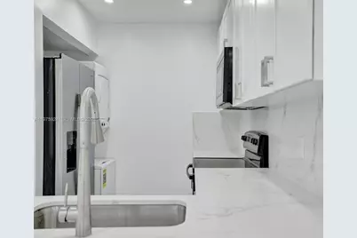 10051 Winding Lake Rd #201, Sunrise, FL 33351 - Photo 4