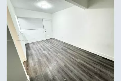 7435 Byron Ave #07, Miami Beach, FL 33141 - Photo 14