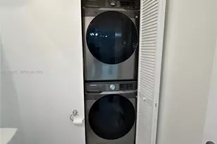 888 Biscayne Blvd, Miami, FL 33132 - Photo 12