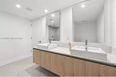 13800 Highland Dr #202, North Miami Beach, FL 33181 - Photo 16