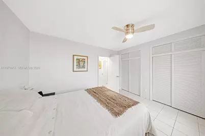 1015 SW 11th Ave #5K, Hallandale Beach, FL 33009 - Photo 10