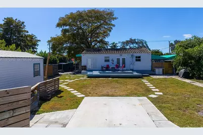1629 Arthur St, Hollywood, FL 33020 - Photo 10