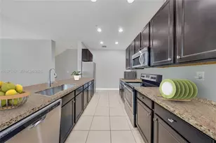 14776 SW 10th St, Pembroke Pines, FL 33027 - Photo 2