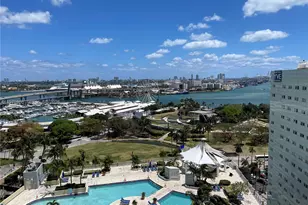 253 NE 2nd St, Miami, FL 33132 - Photo 18