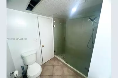 3115 Oakland Shores Dr #E208, Oakland Park, FL 33309 - Photo 8