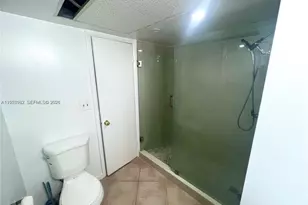 3115 Oakland Shores Dr, Oakland Park, FL 33309 - Photo 8