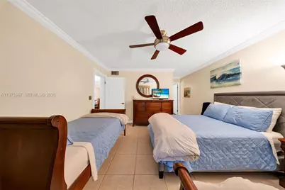 4040 Crystal Lake Dr #105, Deerfield Beach, FL 33064 - Photo 14