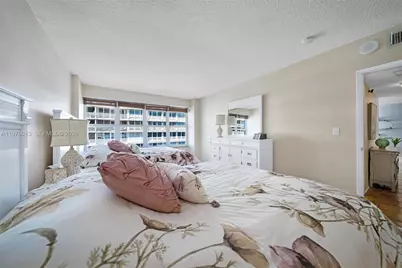 4010 Galt Ocean Dr #1402, Fort Lauderdale, FL 33308 - Photo 18
